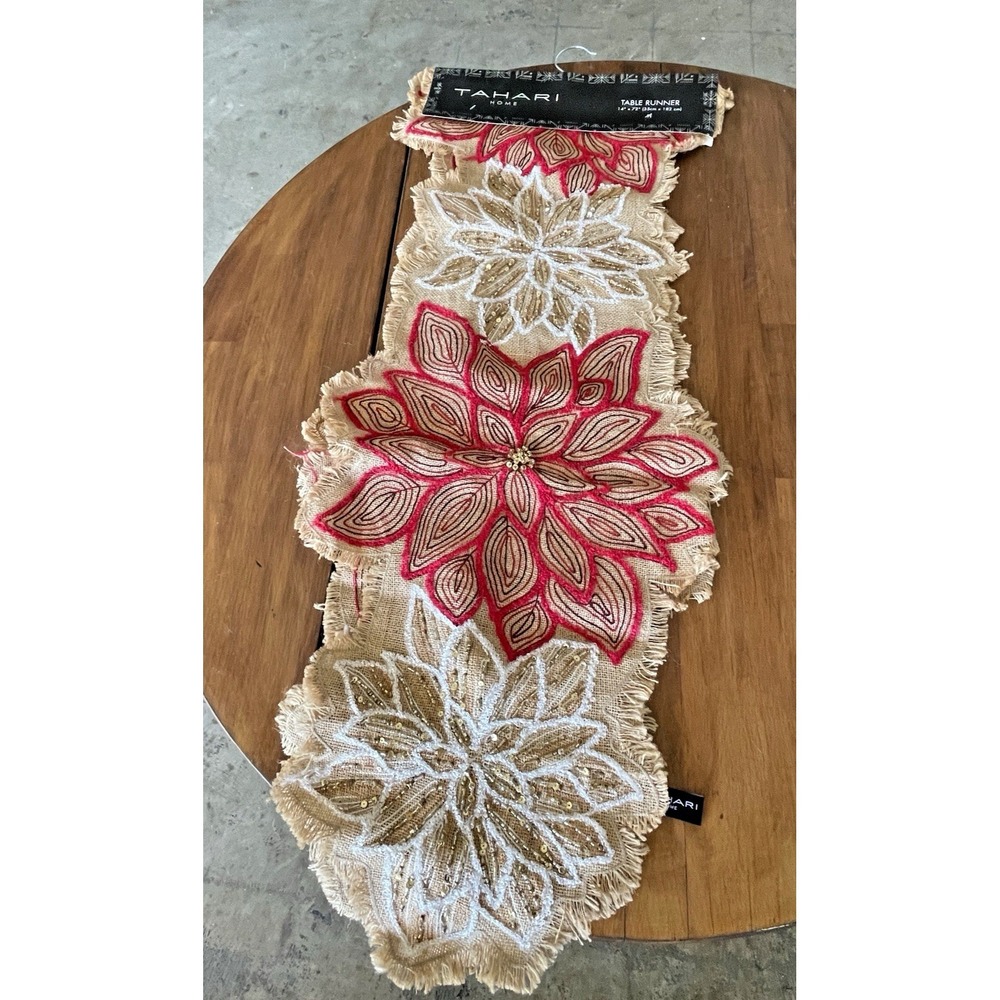NWT Tahari Christmas Beaded‎ Table Runner Gold Red White Poinsettia Figural
